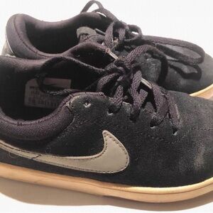 Nike Kids Black and White Sneakers